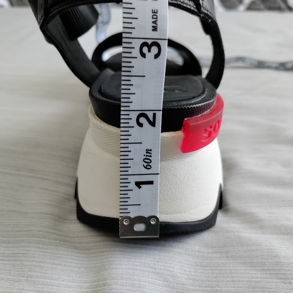 SOREL Women's size 9.5 Kinetic Wedge platform sandals - Picture 11 of 14